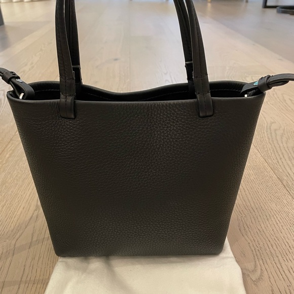 EUC The Row Park Tote Small $1900 - Picture 6 of 11